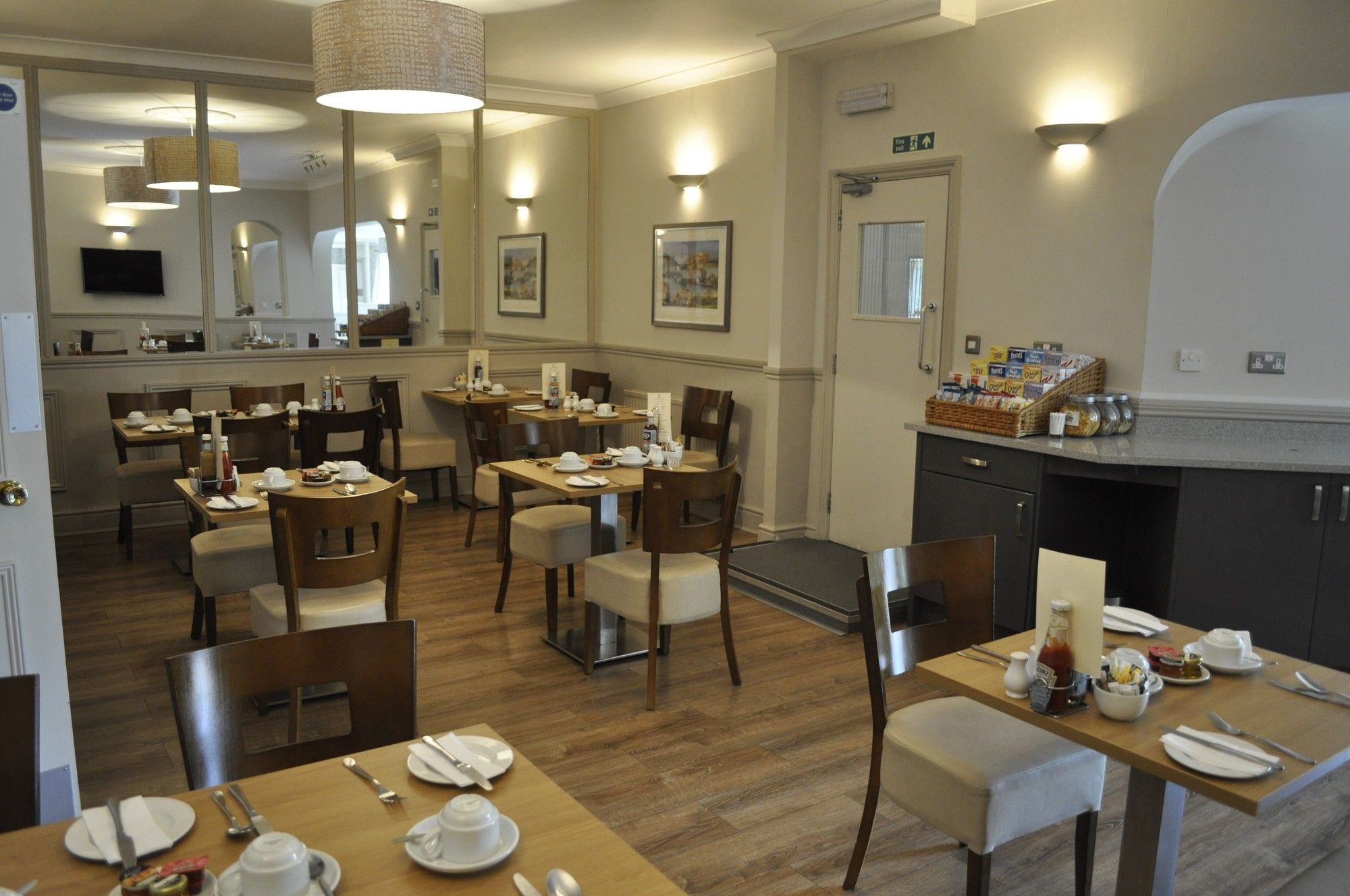 Hayward'S At The Grasmere Keynsham Eksteriør bilde